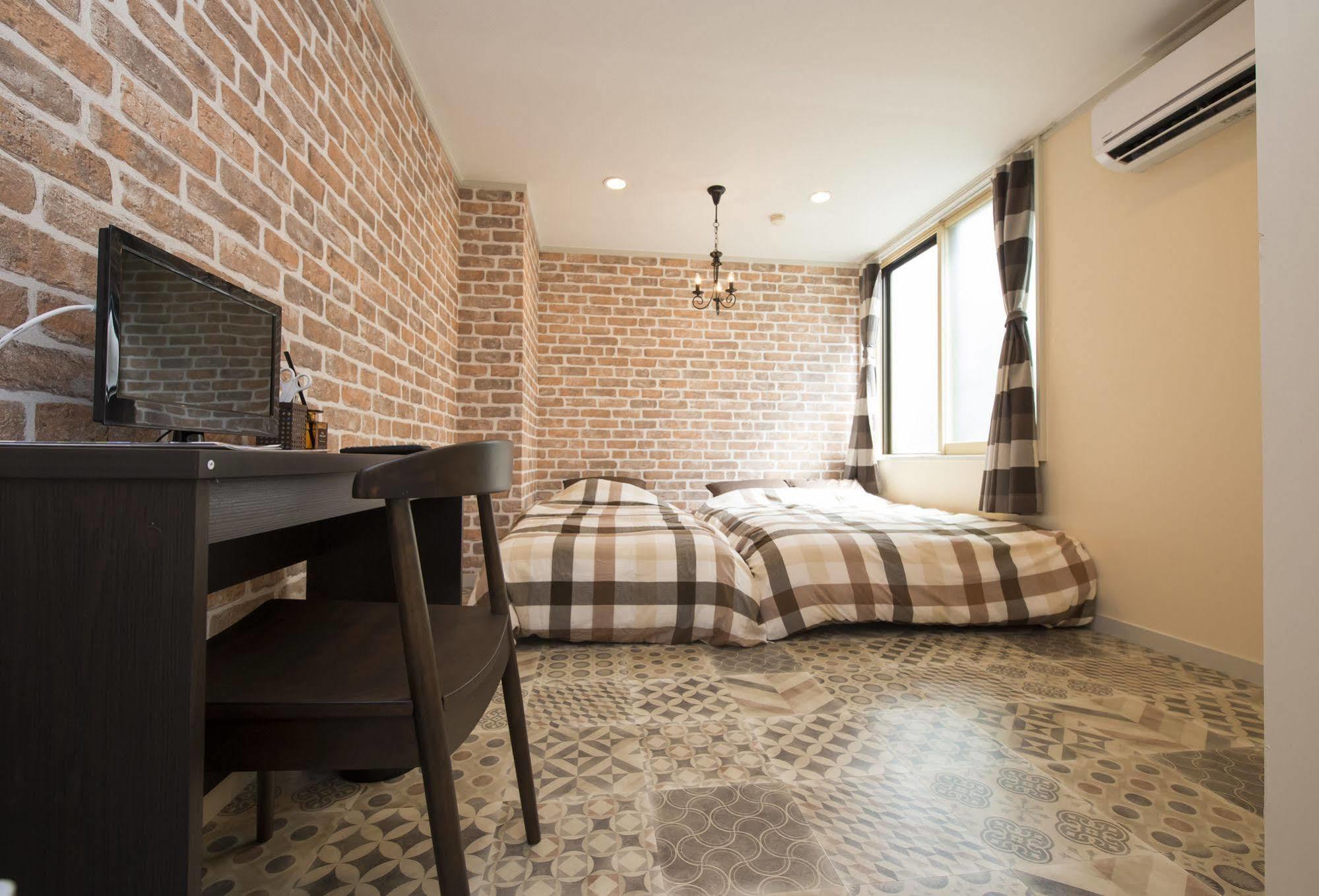 金沢駅前ホテル Stylish Station Hotel Канандзава Экстерьер фото